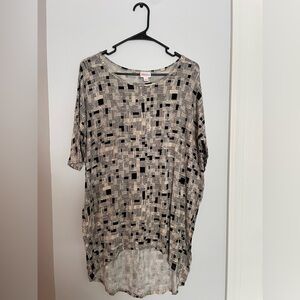 Lularoe shirt
